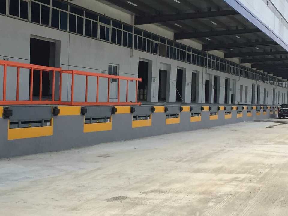 固定登車橋